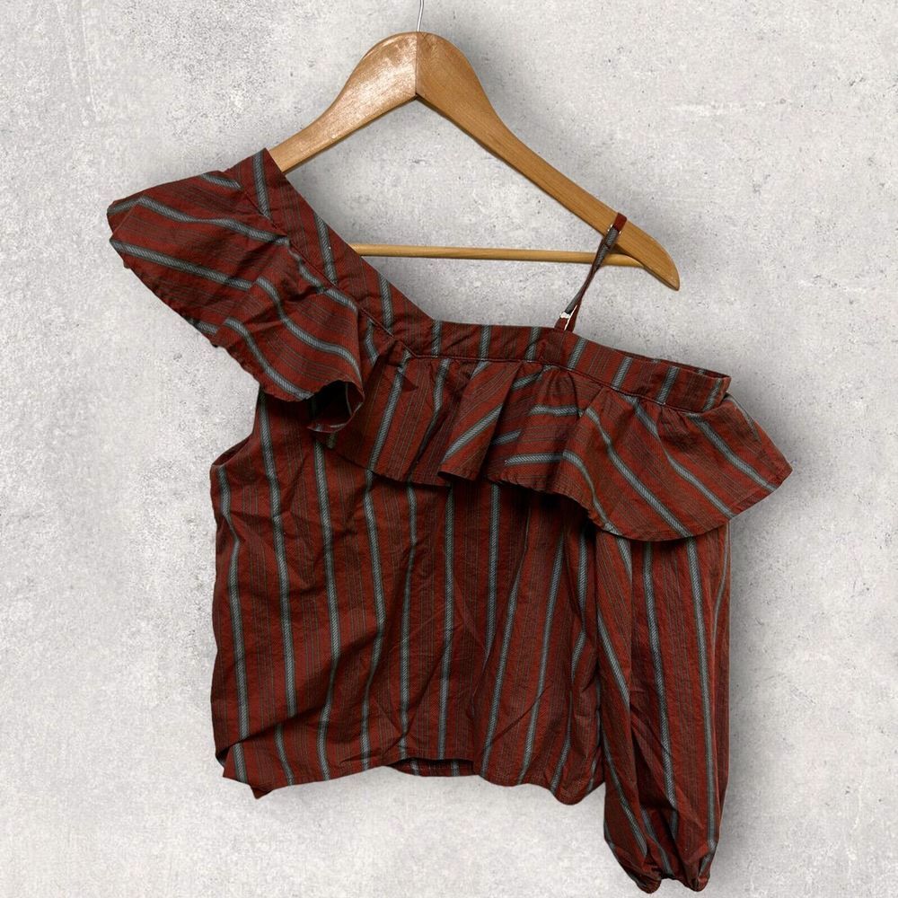 J.O.A Los‎ Angeles Women's Colder Shoulder Long Sleeve Top Red Green Stripe XS - Picture 3 of 5